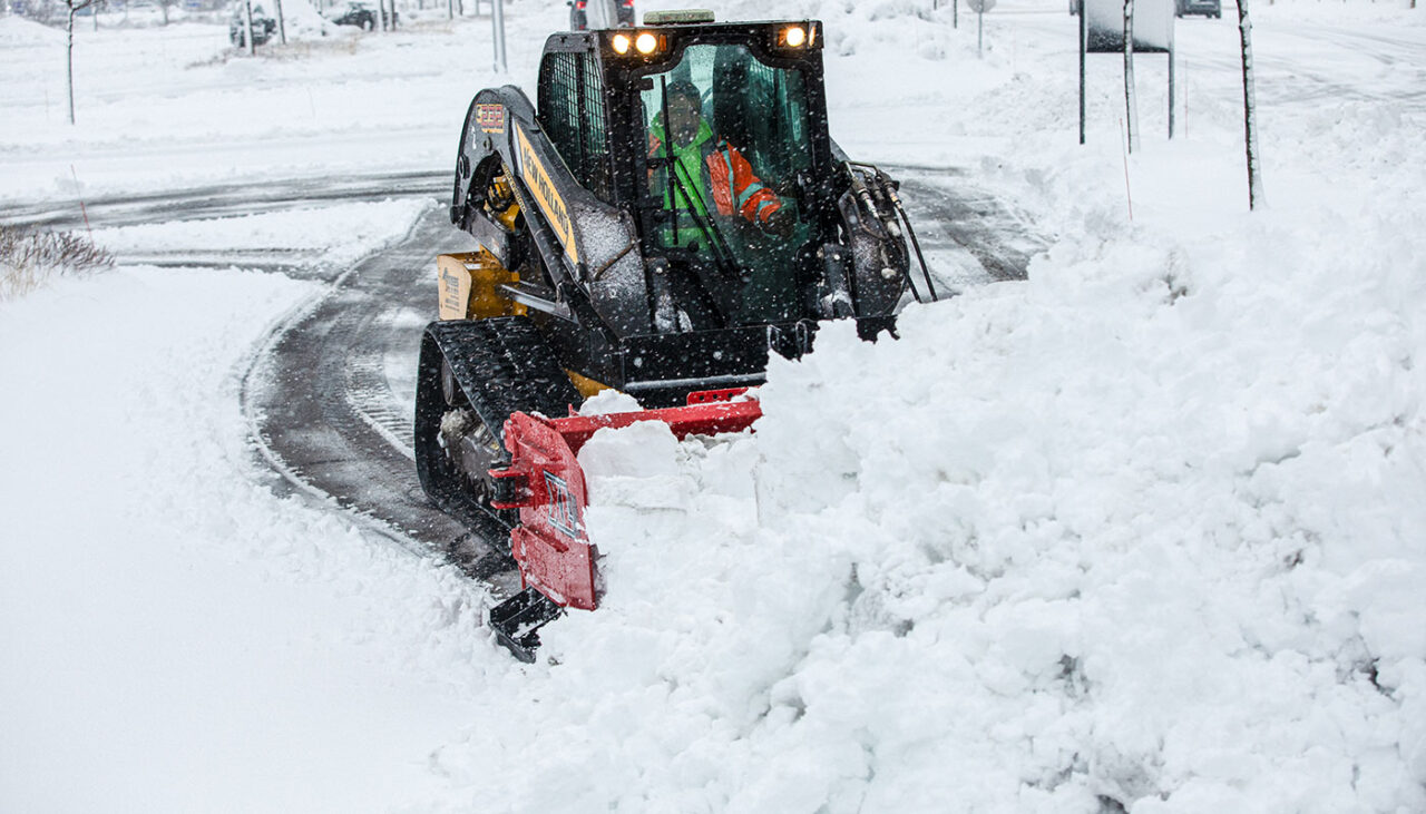 PILE DRIVER XL Skid Steer Big Snow Stack