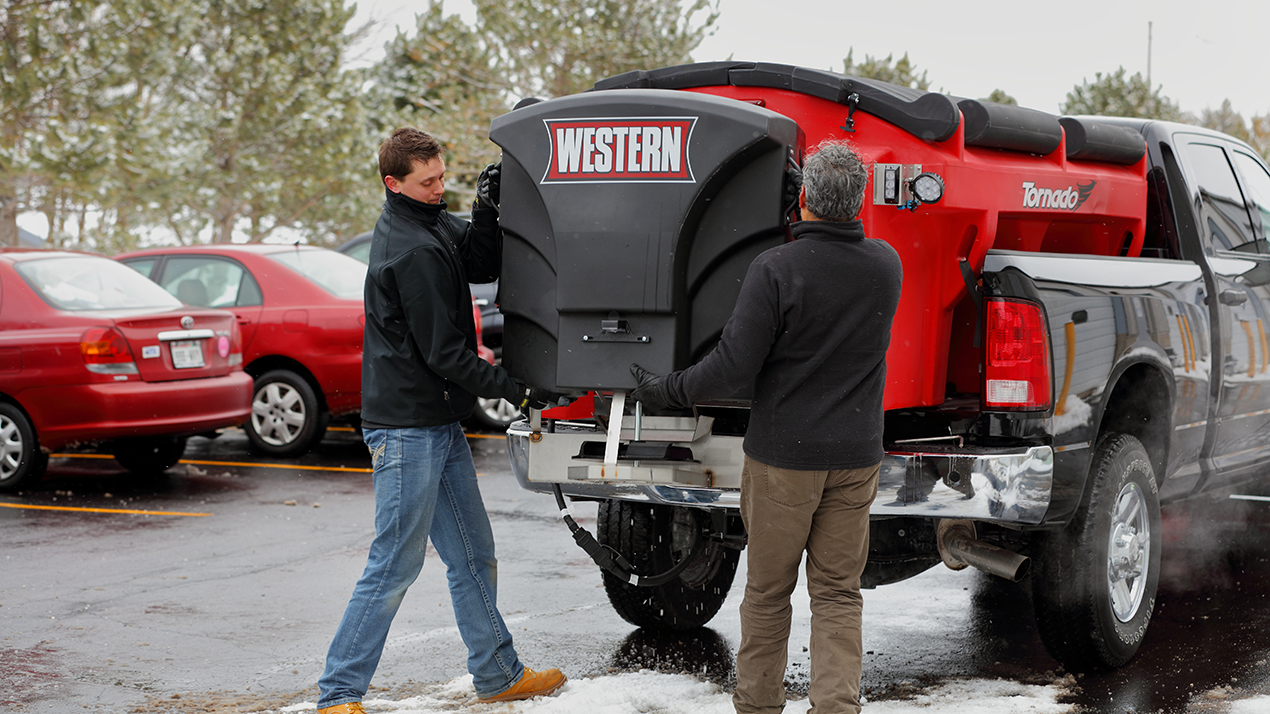 spreader maintenance - western tornado poly hopper