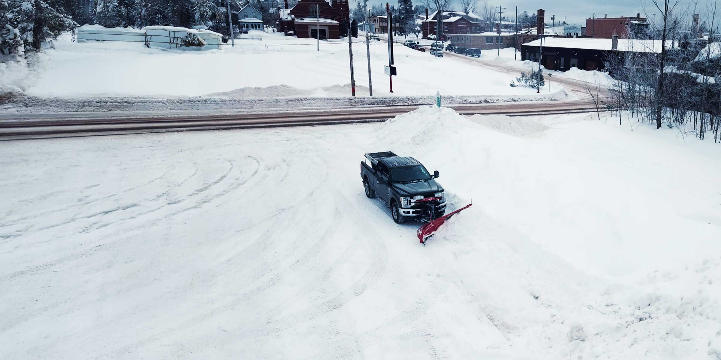 western wideout and spreader on truck