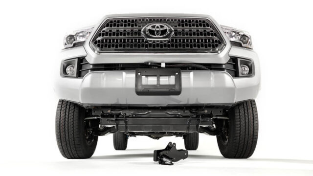 WESTERN_DEFENDER Ground Clearance